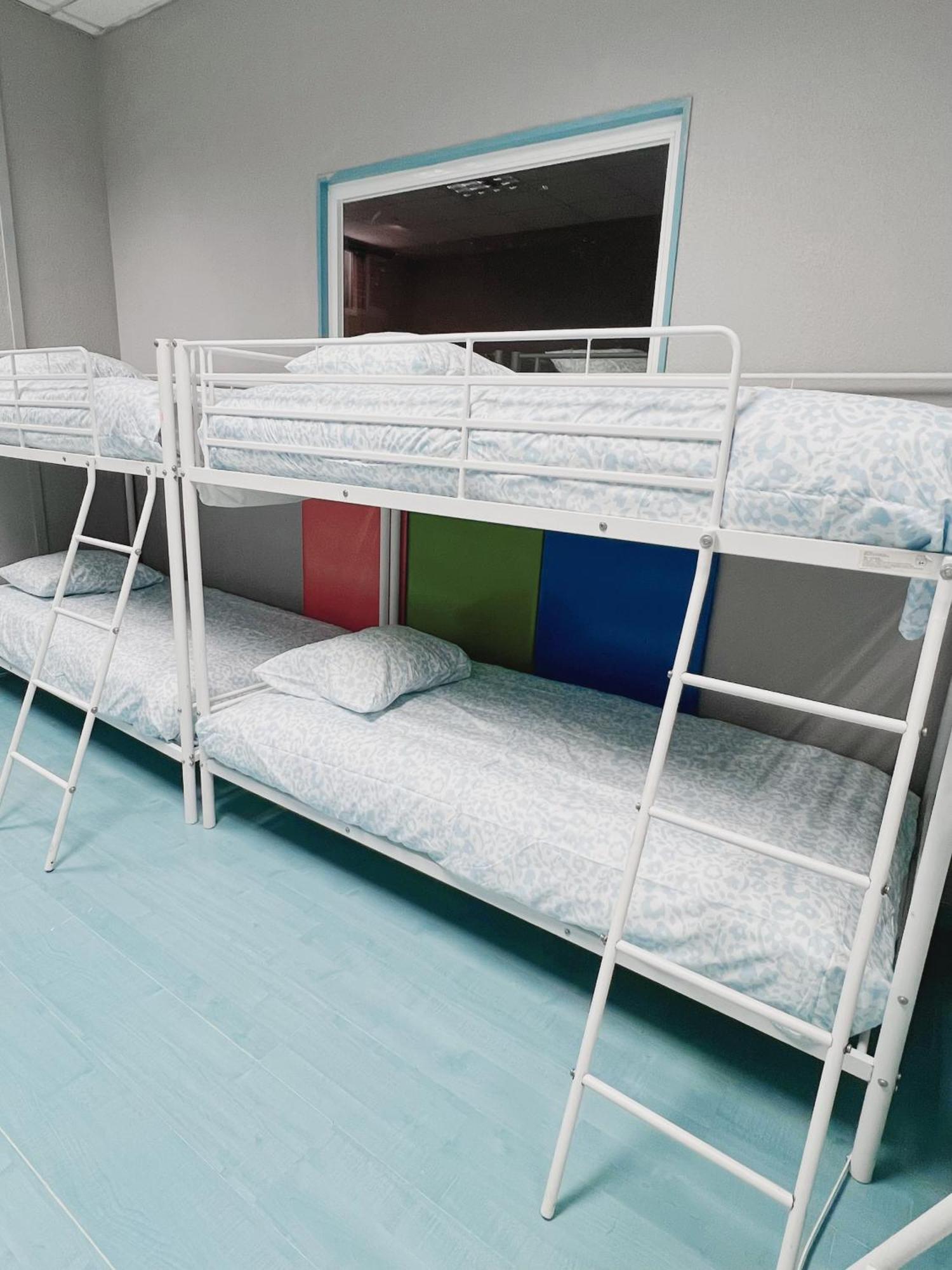 Hostel Las Rosas マドリード エクステリア 写真